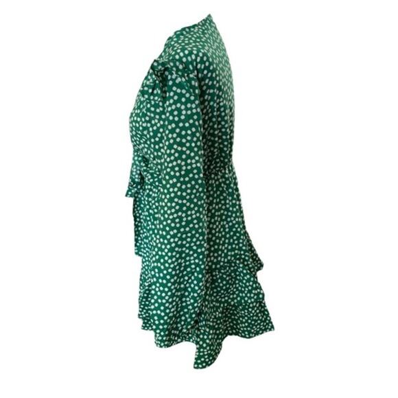Green and white polka dot mini dress. Deep V neck. Size M - Picture 5 of 5